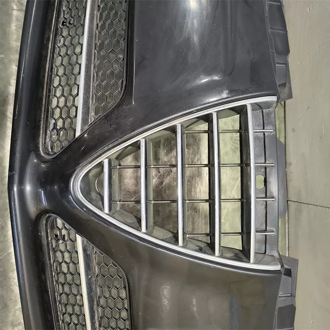 Paraurti anteriore con tergilavafari primer