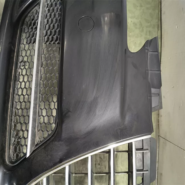 Paraurti anteriore con tergilavafari primer