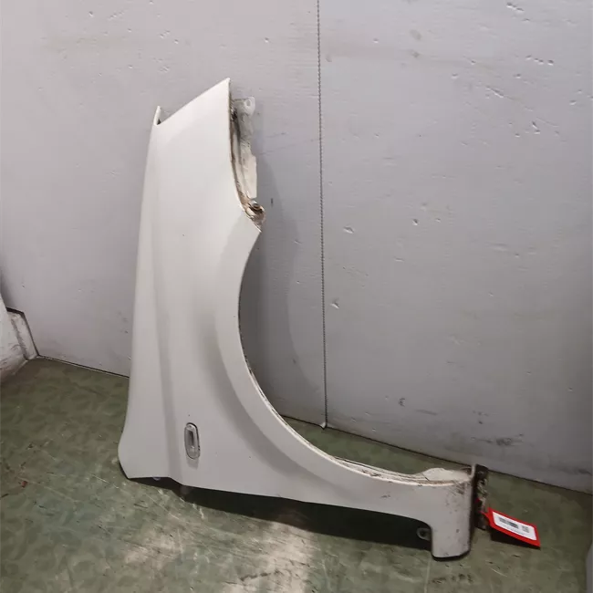 Parafango anteriore destro