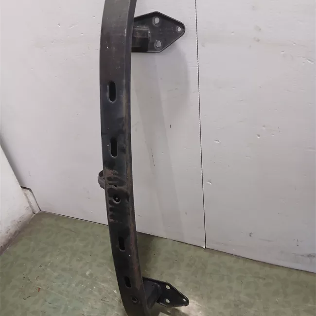 Traversa paraurti anteriore