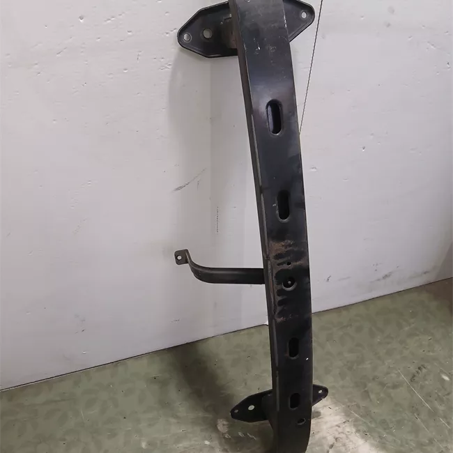 Traversa paraurti anteriore