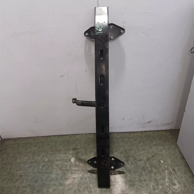 Traversa paraurti anteriore