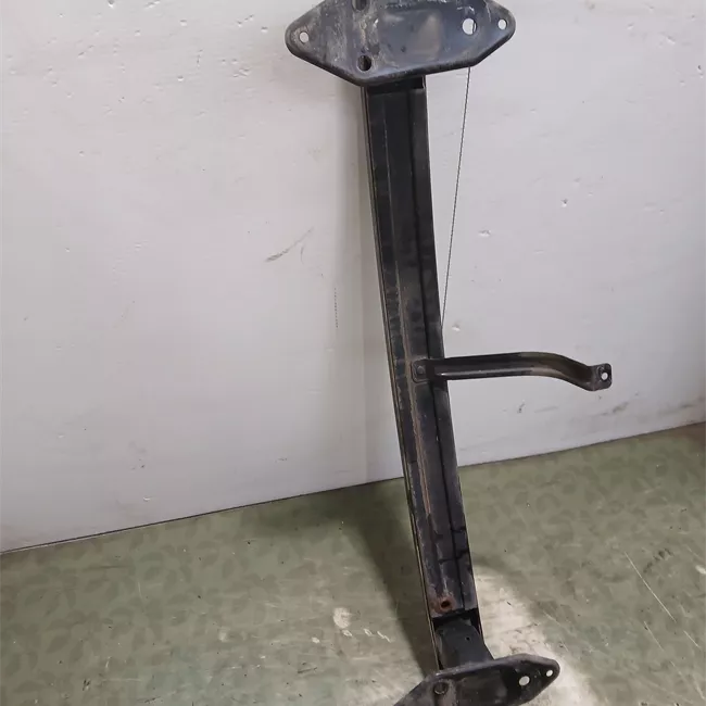 Traversa paraurti anteriore