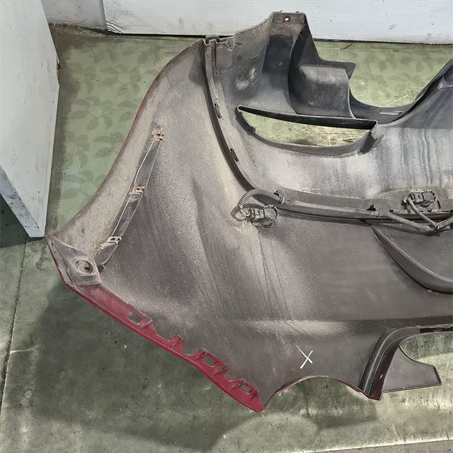 Paraurti posteriore con sensori parcheggio primer