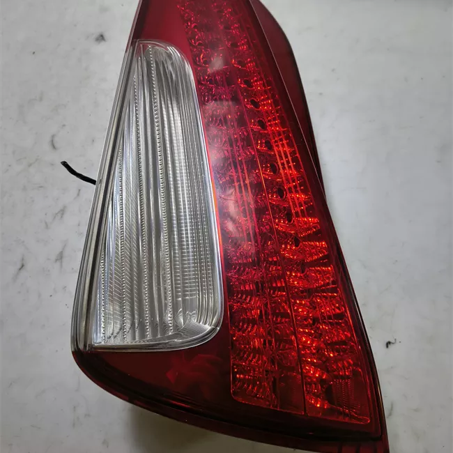 Fanale posteriore sinistro