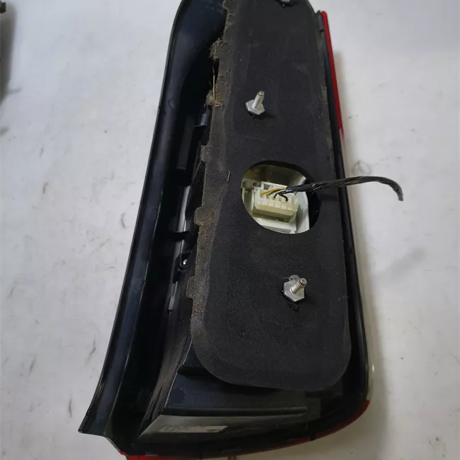 Fanale posteriore sinistro