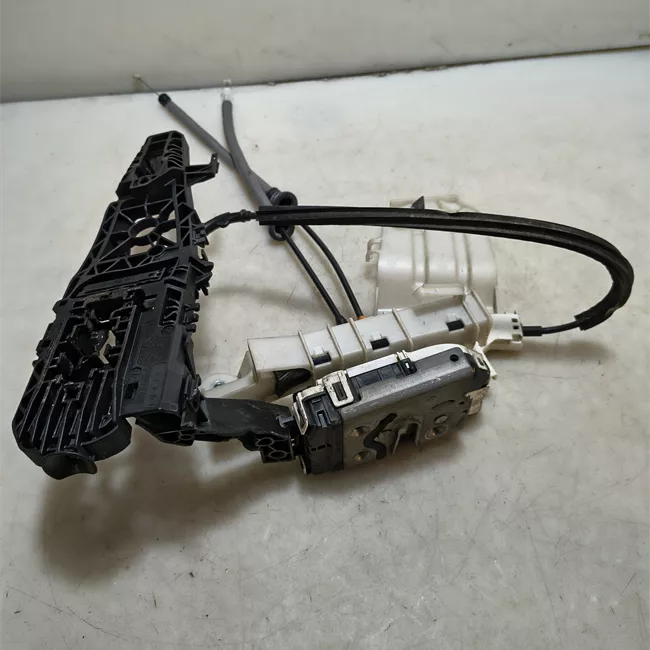 Serratura porta anteriore sinistra