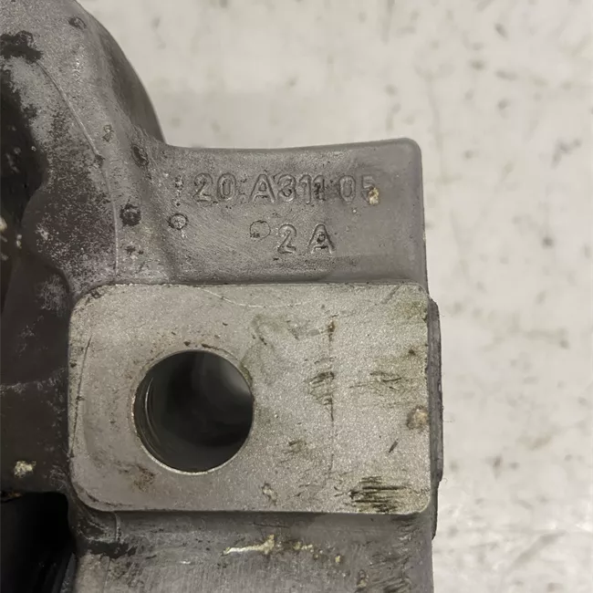 Pinza freno anteriore destra