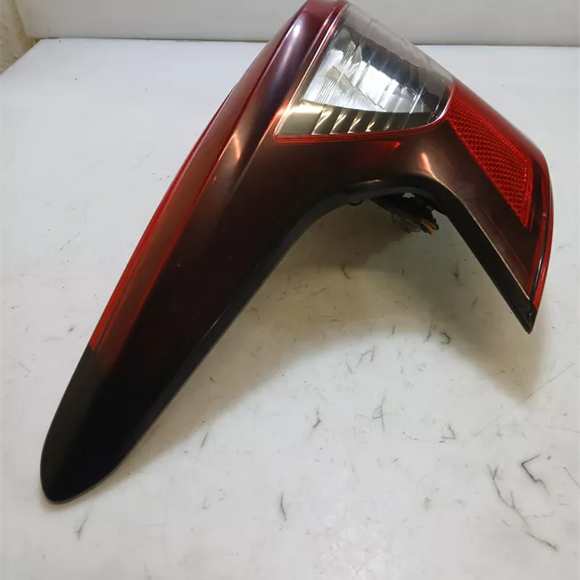 Fanale posteriore sinistro