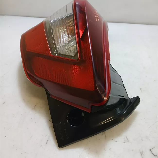 Fanale posteriore sinistro