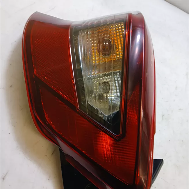 Fanale posteriore sinistro