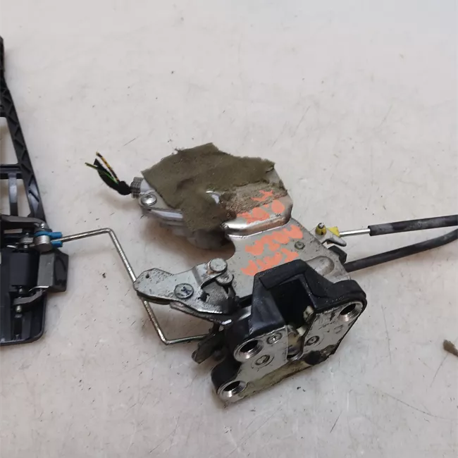 Serratura porta posteriore destra