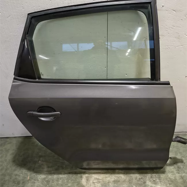 Porta posteriore destra