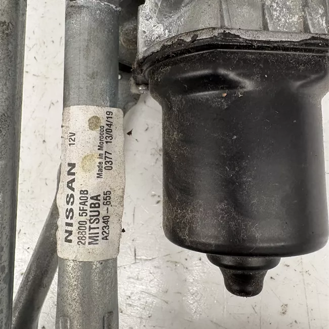 Meccanismo tergiparabrezza con motorino