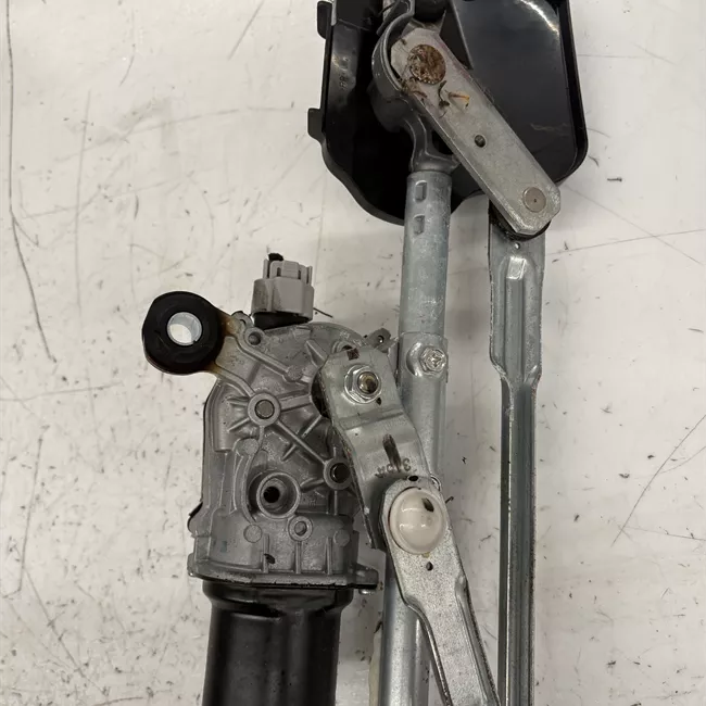 Meccanismo tergiparabrezza con motorino