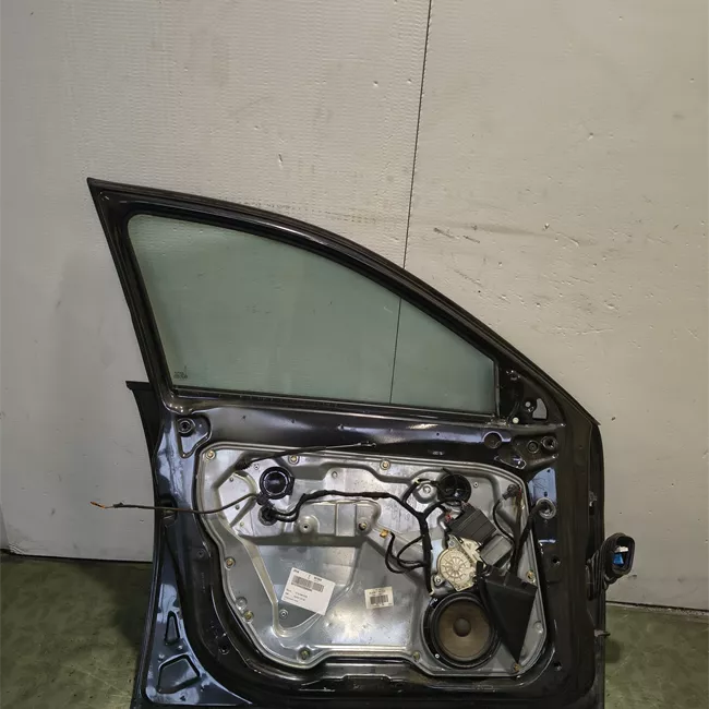 Porta anteriore sinistra