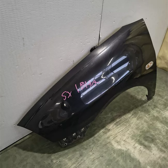 Parafango anteriore sinistro