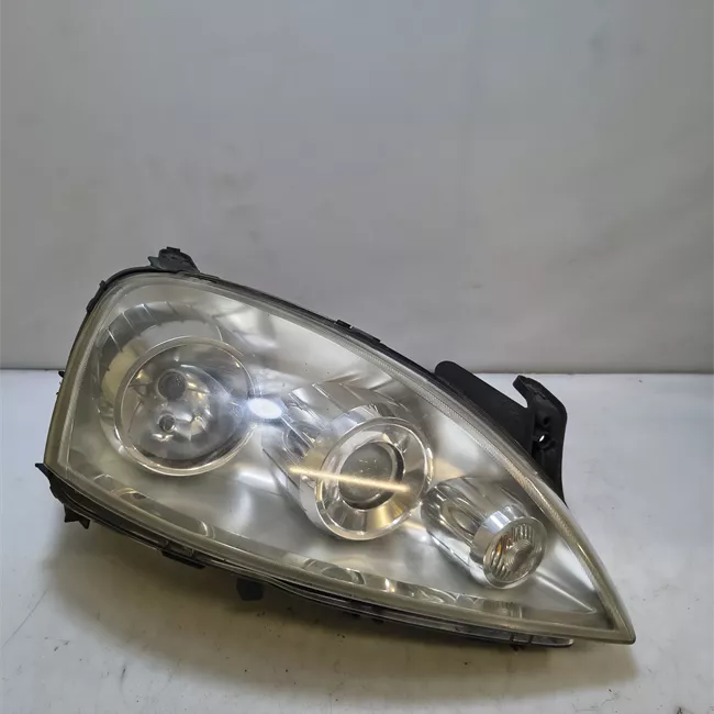 Proiettore destro t. 64000001>