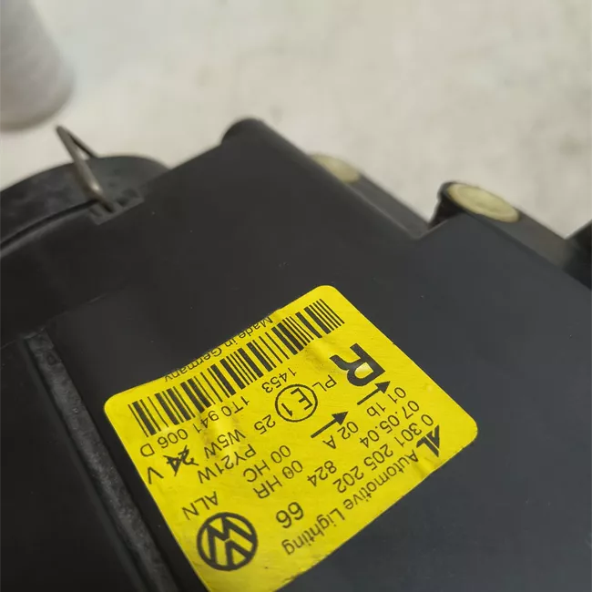 Proiettore destro cromo