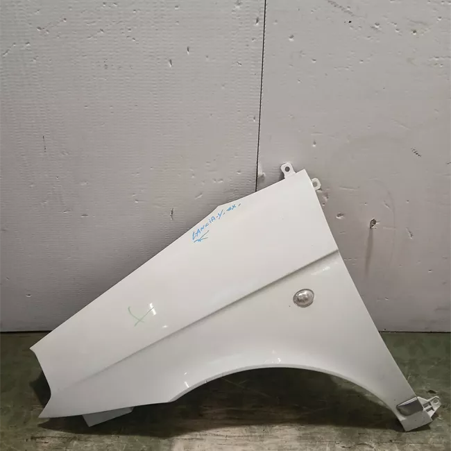 Parafango anteriore sinistro