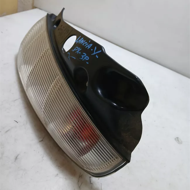 Fanale posteriore destro