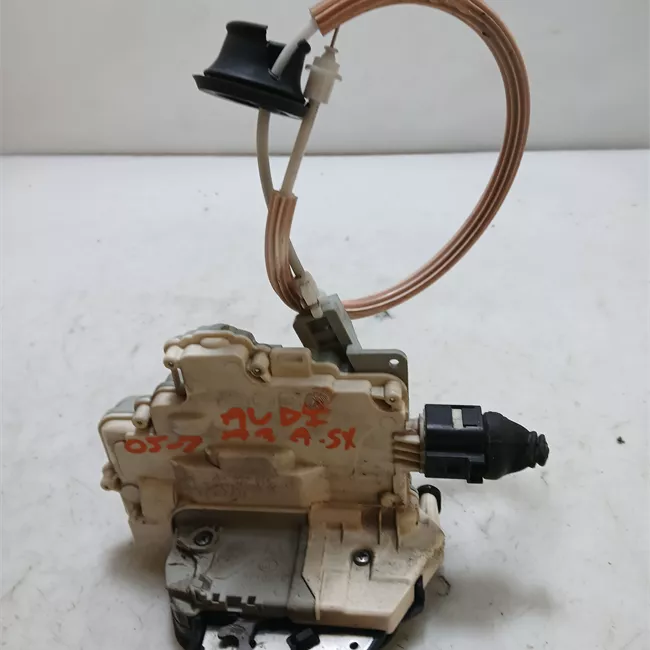 Serratura porta anteriore sinistra t.8P5A200000<