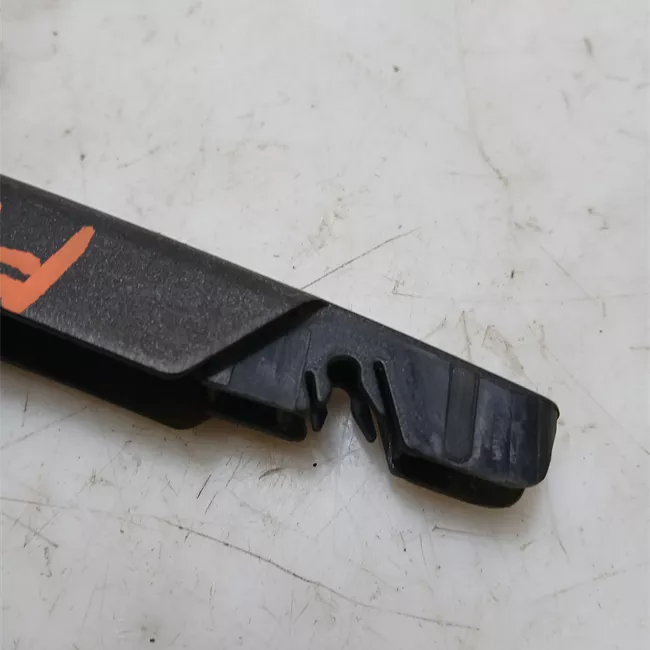 Braccio con spazzola tergilunotto