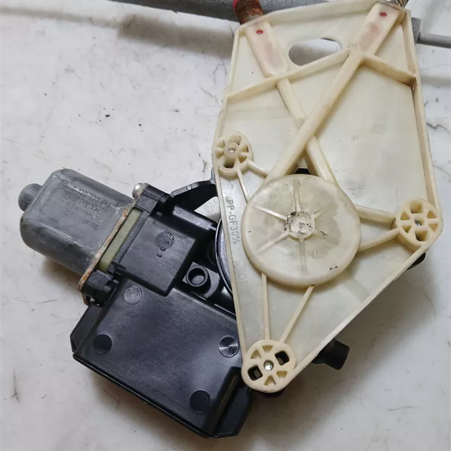 Alzacristallo elettrico porta anteriore sinistro