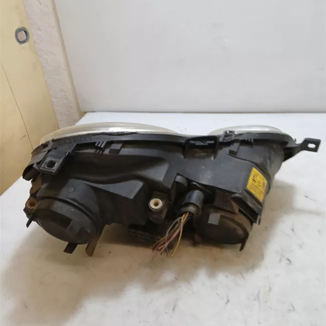 Proiettore sinistro AL