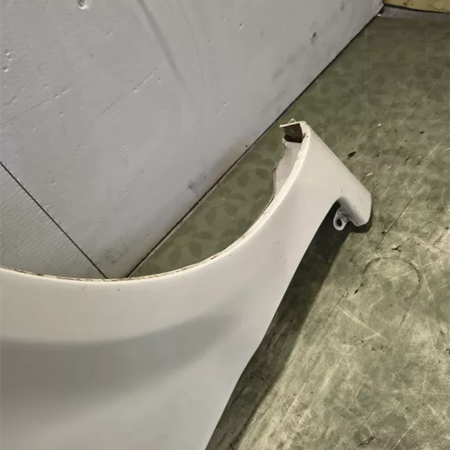 Parafango anteriore destro