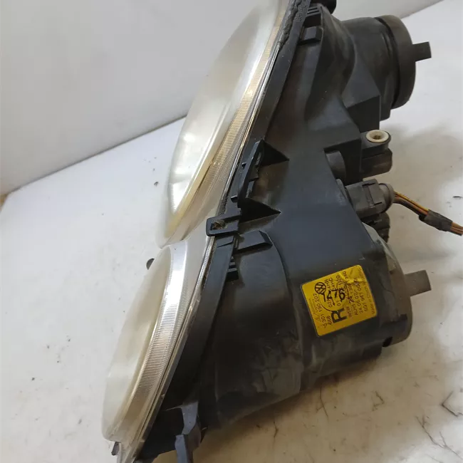 Proiettore destro AL