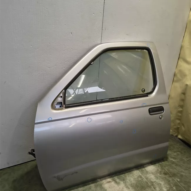 Porta anteriore sinistra