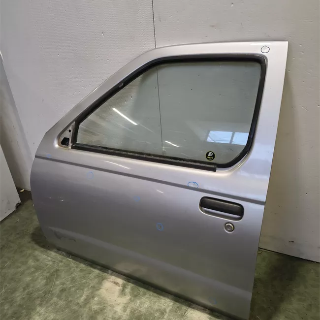 Porta anteriore sinistra