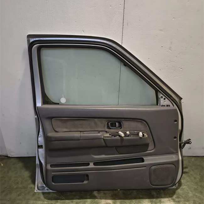 Porta anteriore sinistra