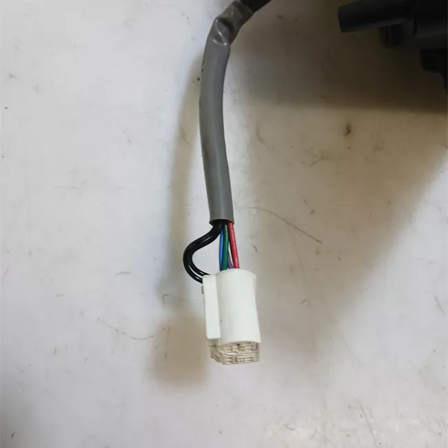 Retrovisore esterno regolazione elettrica sinistro X