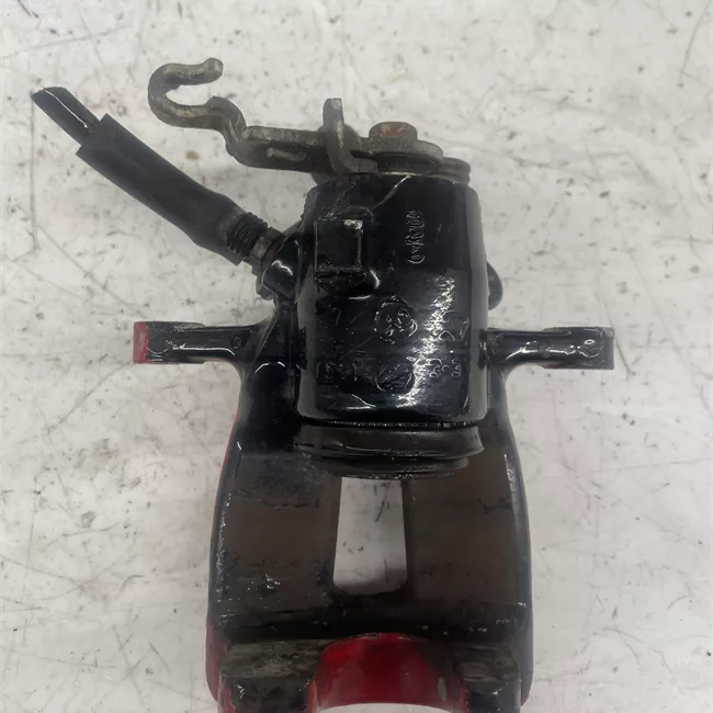 Pinza freno posteriore sinistra autoventilante nero