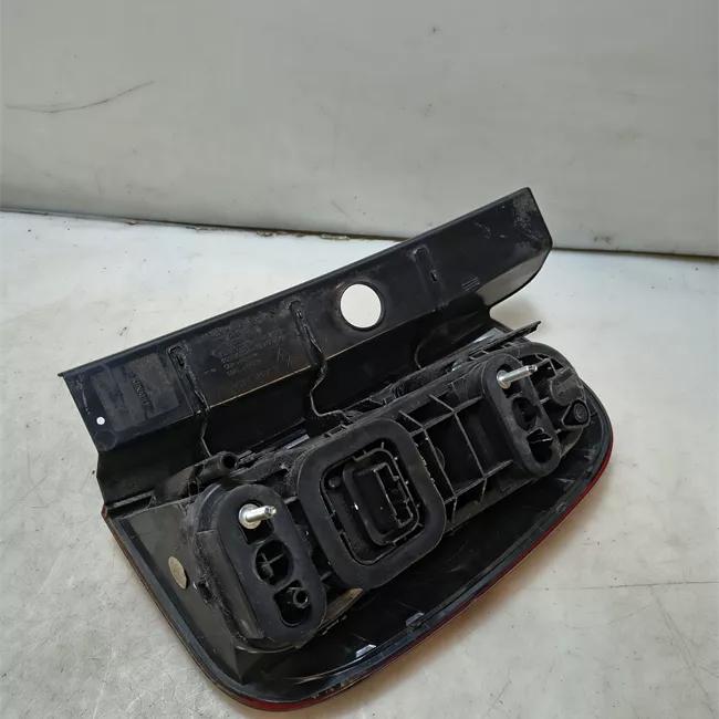 Fanale posteriore sinistro