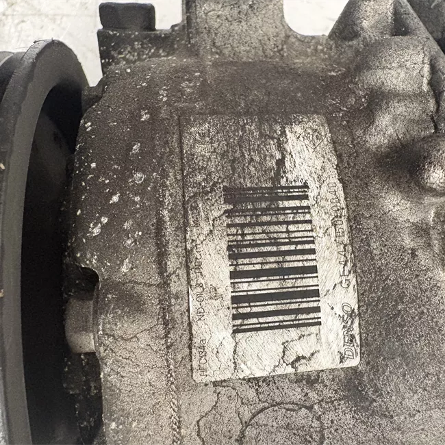 Compressore aria condizionata rotazionale