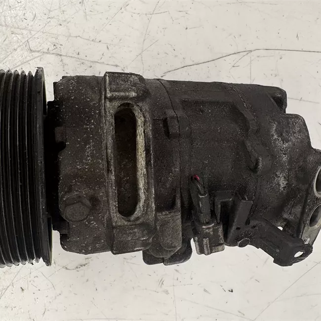 Compressore aria condizionata rotazionale