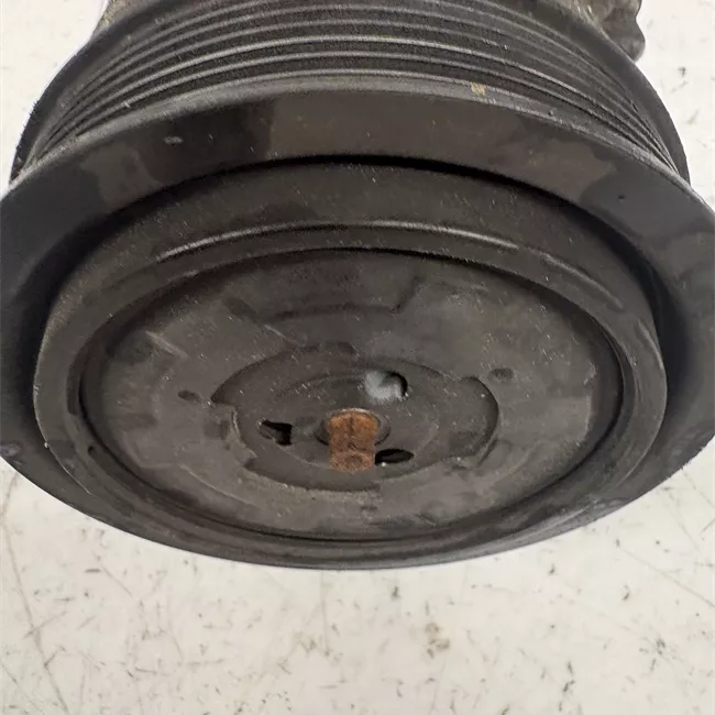 Compressore aria condizionata rotazionale