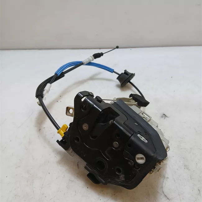 Serratura porta anteriore destra