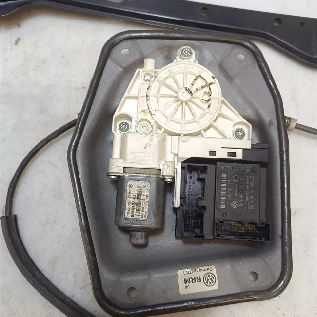 Alzacristallo elettrico porta anteriore sinistro