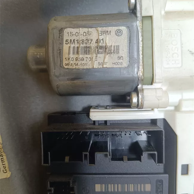 Alzacristallo elettrico porta anteriore sinistro