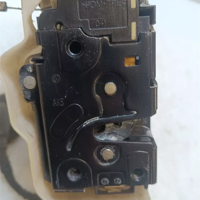 Serratura porta anteriore sinistra