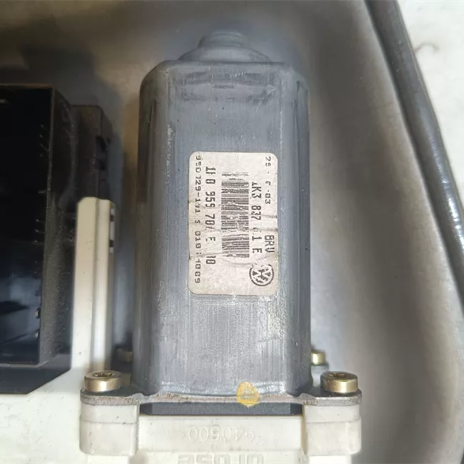 Alzacristallo elettrico porta anteriore sinistro