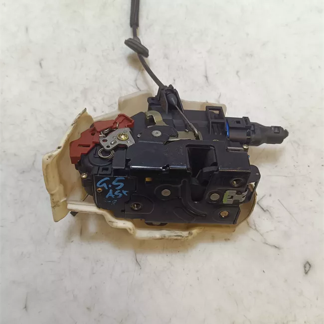 Serratura porta anteriore sinistra