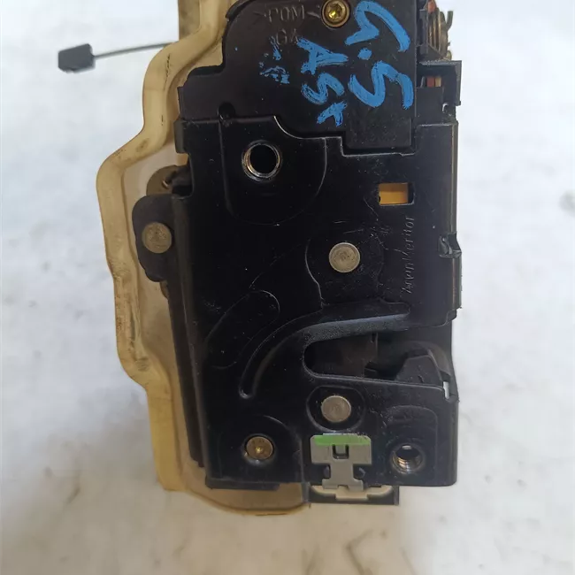 Serratura porta anteriore sinistra