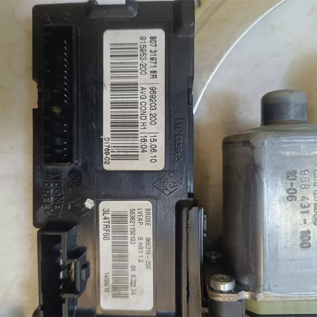 Alzacristallo elettrico porta anteriore sinistro