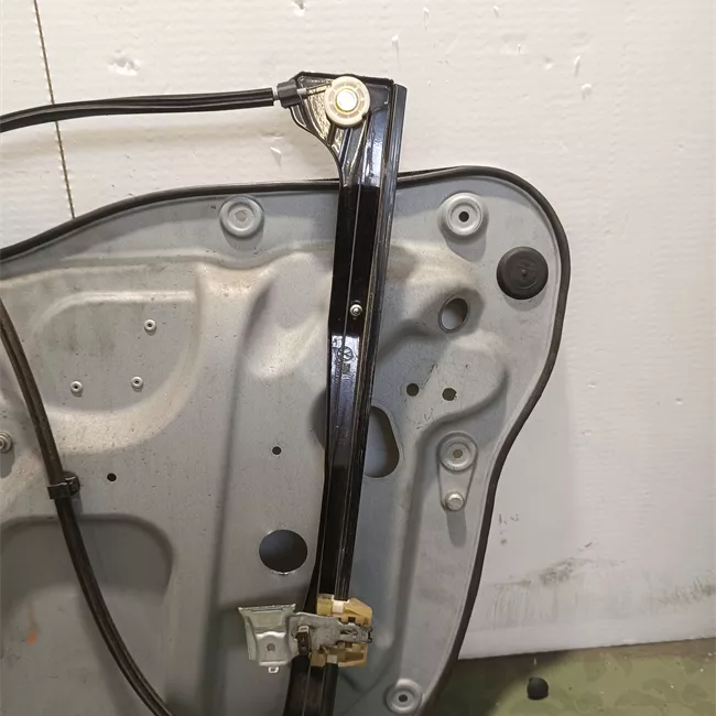 Alzacristallo elettrico porta anteriore sinistro