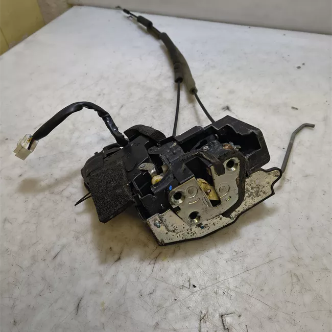 Serratura porta anteriore destra